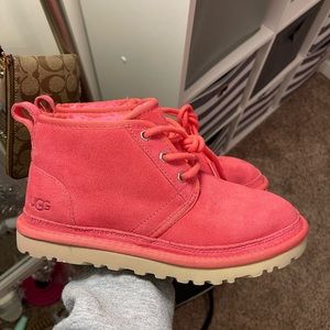 Pink Neumel Uggs